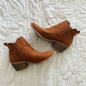American Eagle Booties